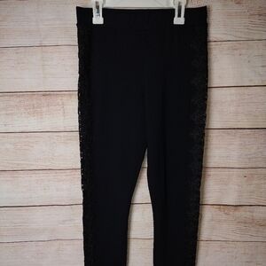 BEBE‎ black skinny leg Med